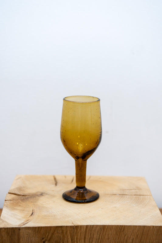 Verre à pieds syrien Ambre